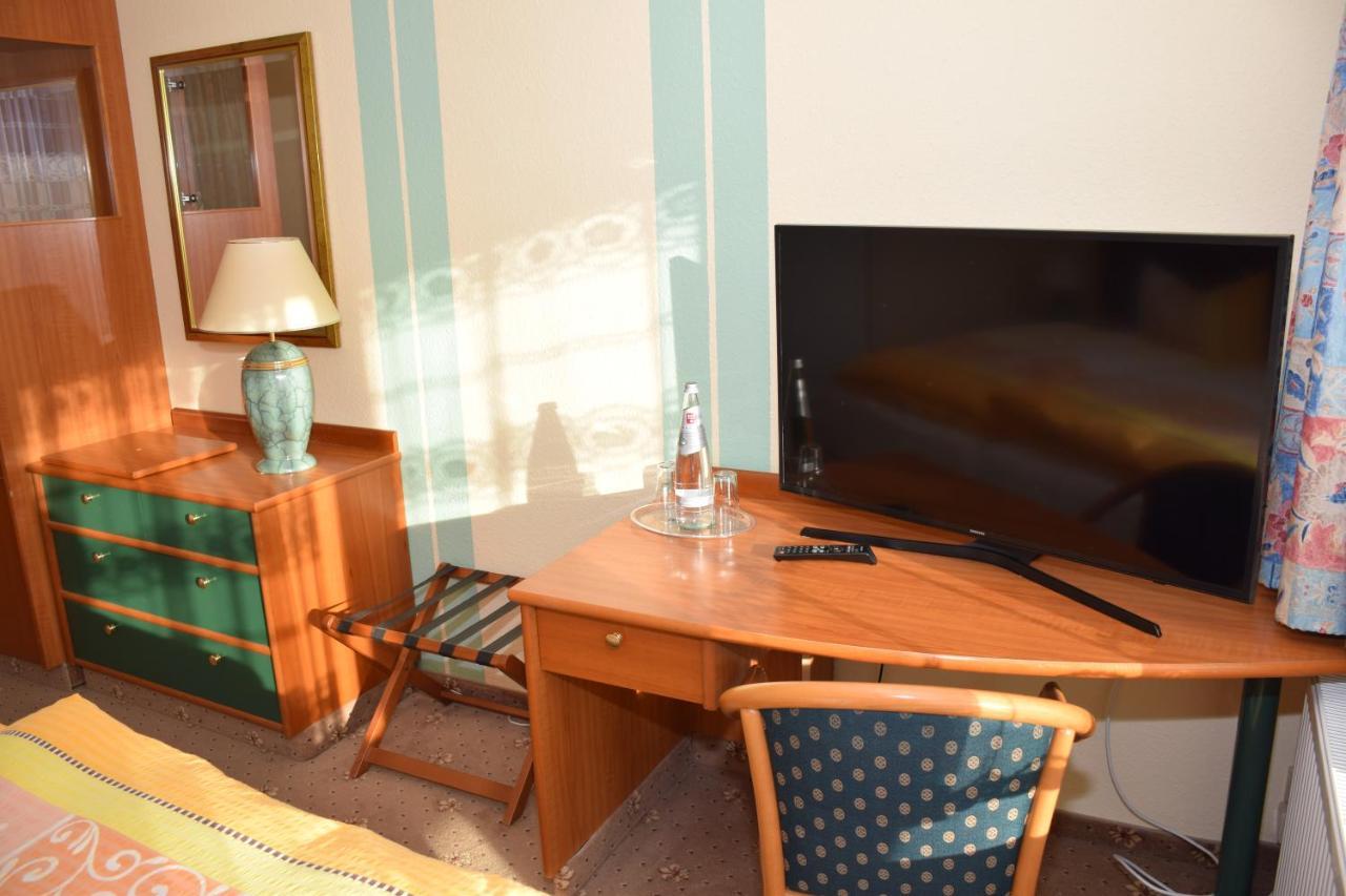 Marschalls Hotel Am Rennsteig นอยเฮาส์ อัม เรนน์เว็ก ภายนอก รูปภาพ