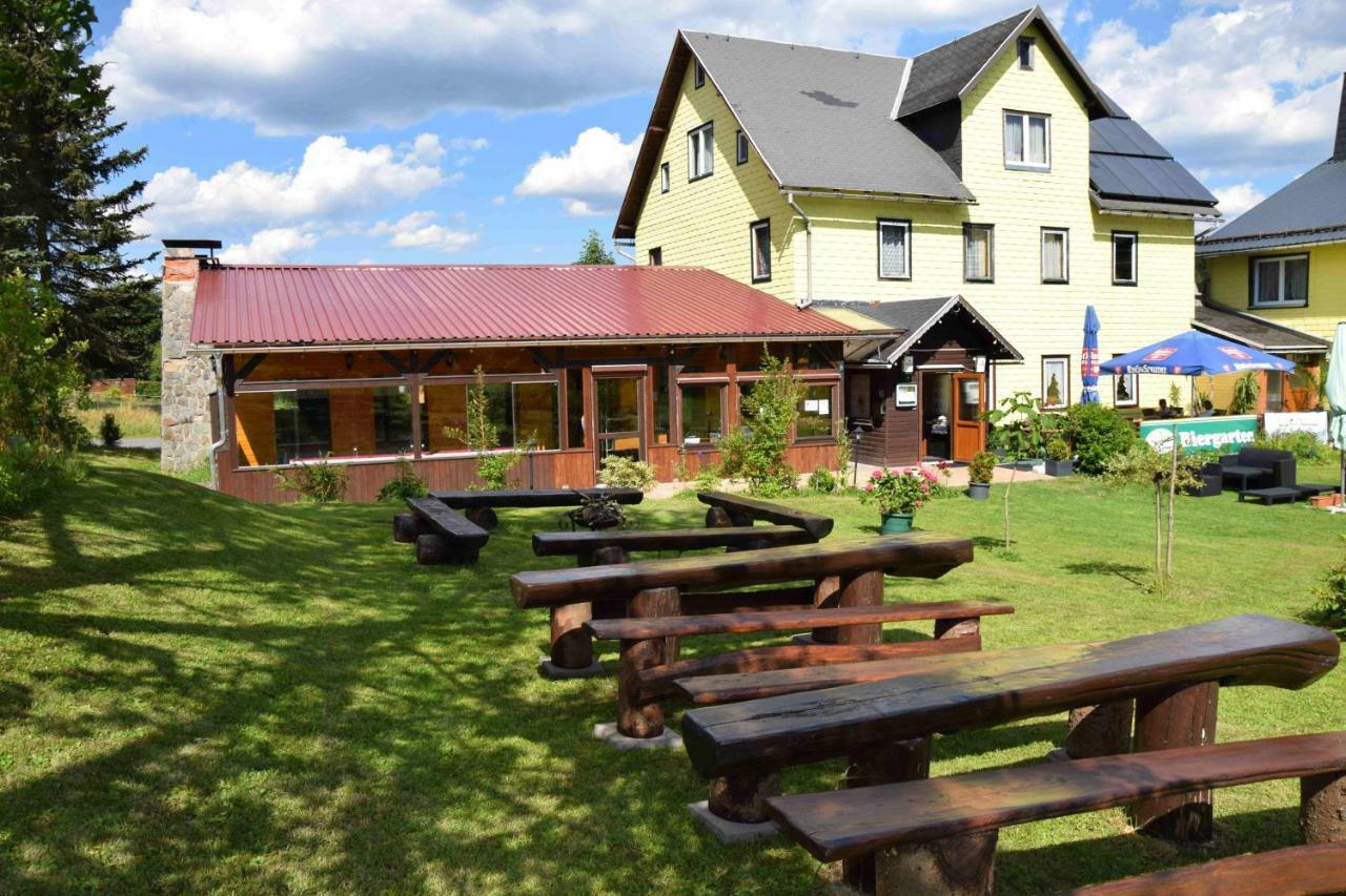 Marschalls Hotel Am Rennsteig นอยเฮาส์ อัม เรนน์เว็ก ภายนอก รูปภาพ
